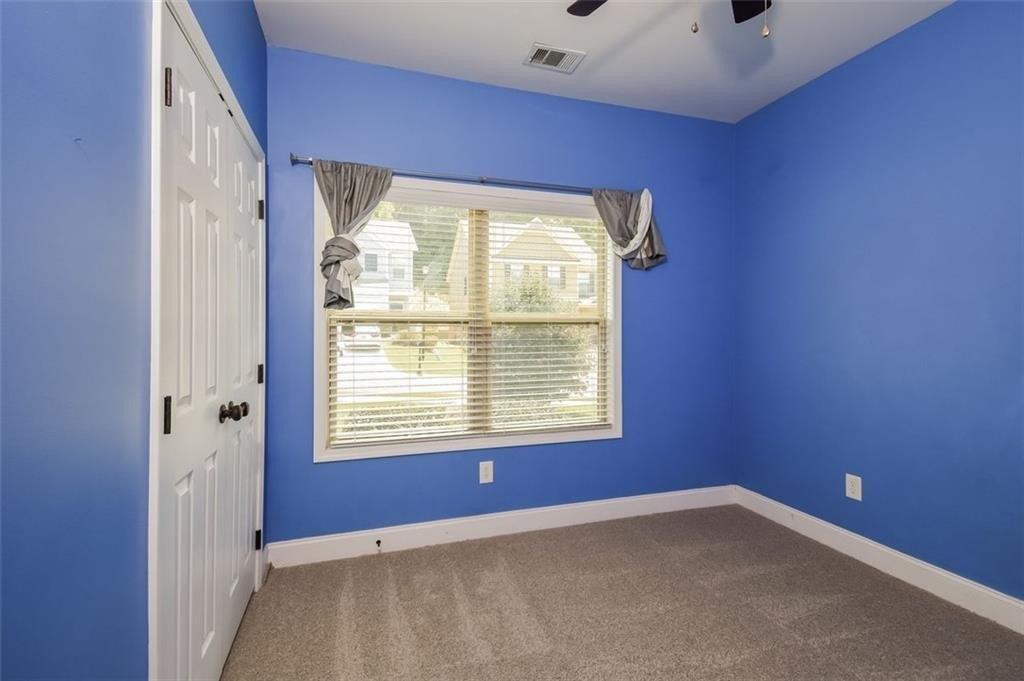Royal Crest Ct, Canton, GA 30115