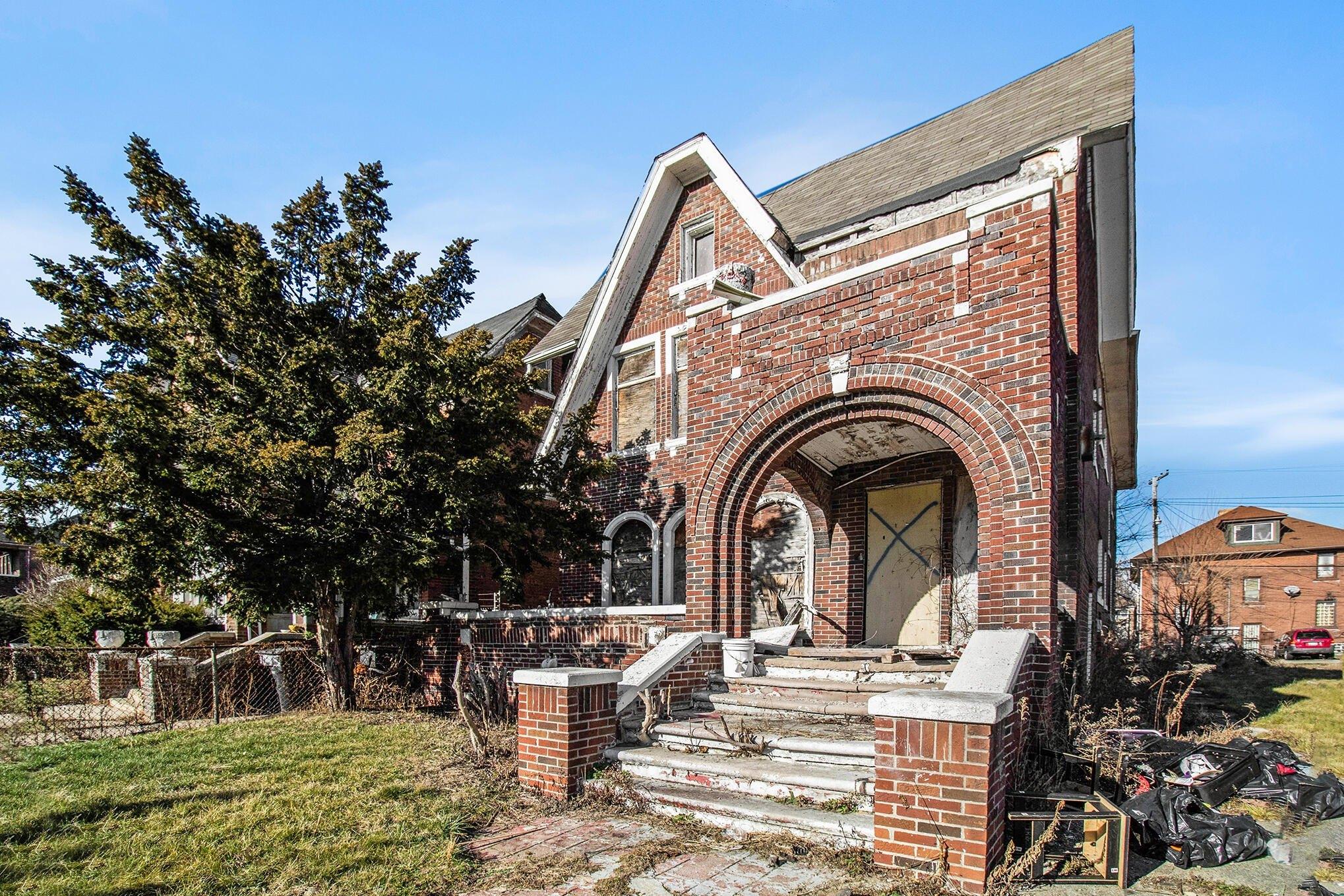 Elmhurst St, Detroit, MI 48206