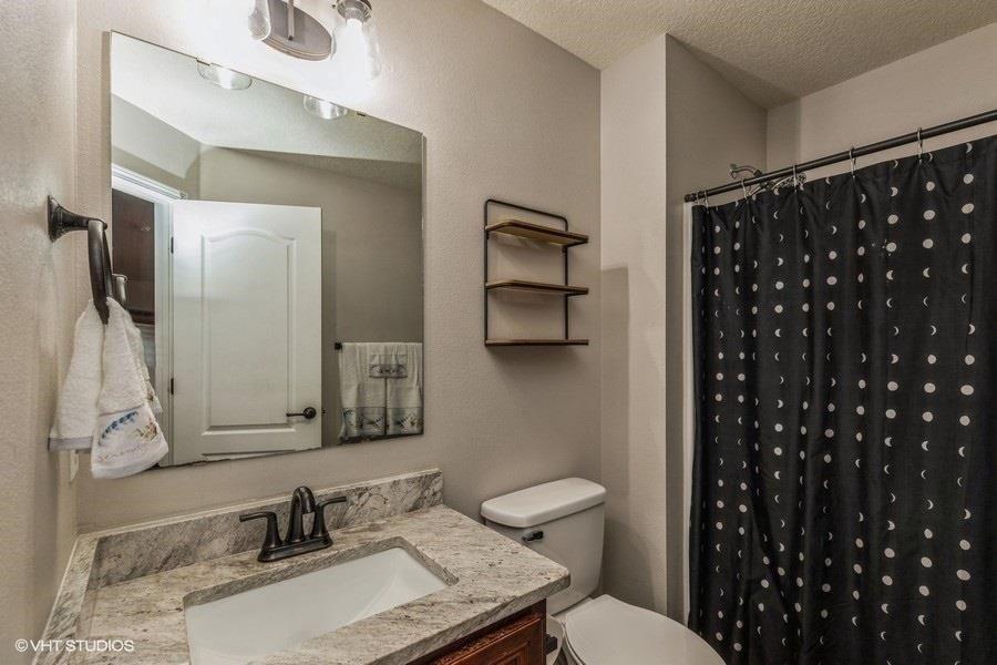 Ensenada Ct, Navarre, FL 32566