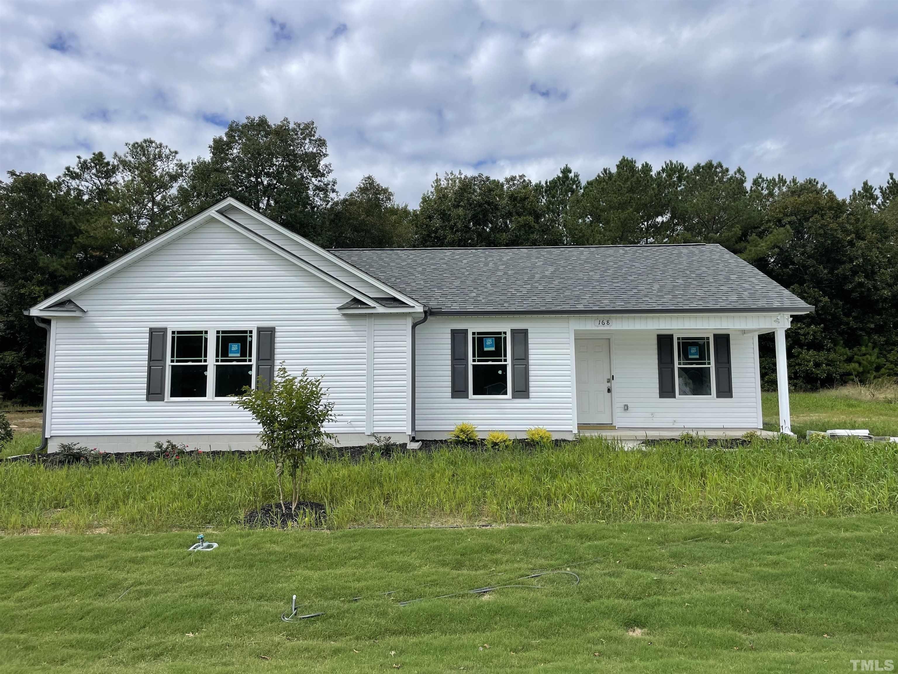 Perkins Ave, Selma, NC 27576