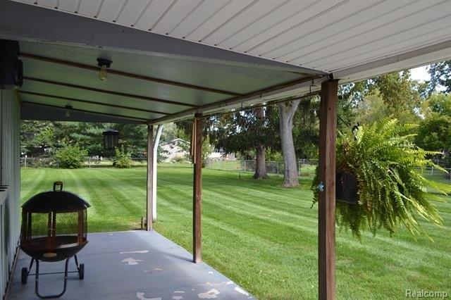 Maple Ave, Swartz Creek, MI 48473