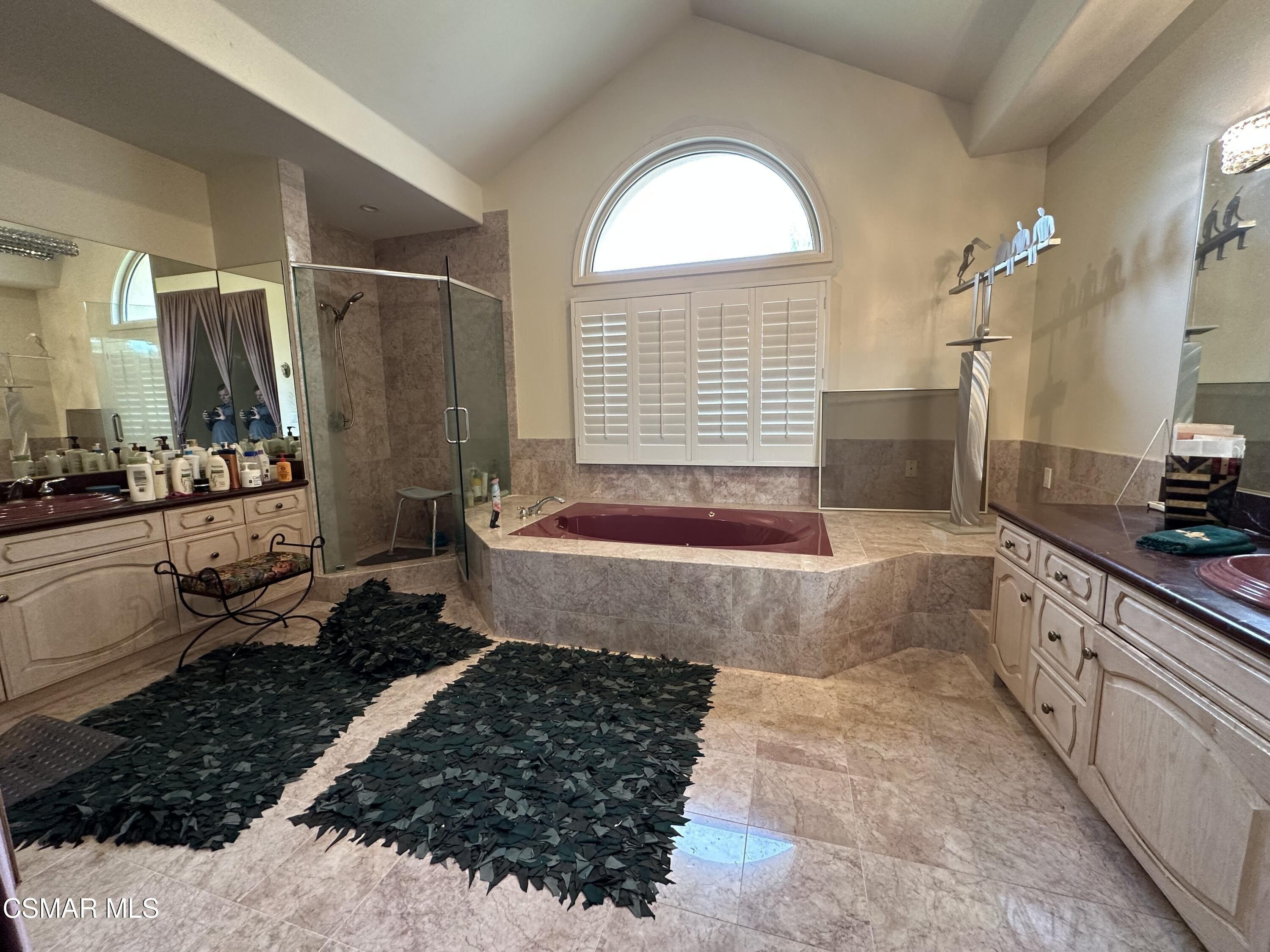 Red Barn Rd, Santa Rosa Valley, CA 93012