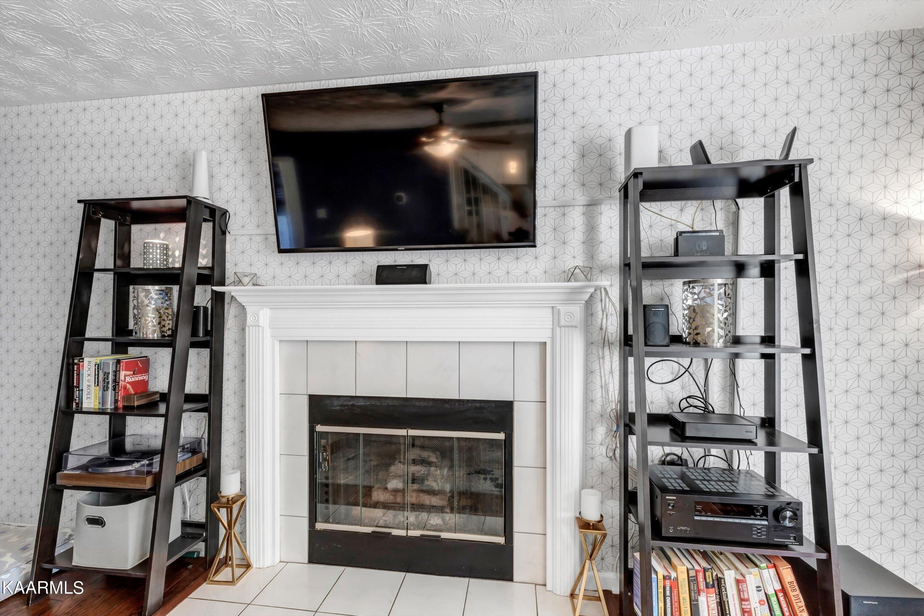 Wilkesboro Ln, Knoxville, TN 37912