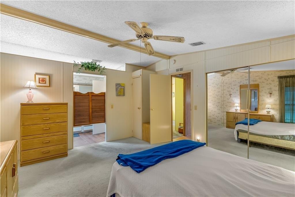 Dolphin Cir, Sebastian, FL 32976