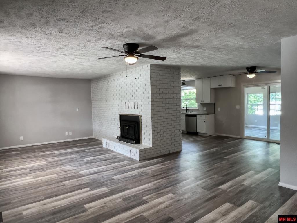 Waverly Rd, Mountain Home, AR 72653