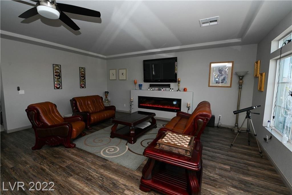 Cascadia Creek St, Las Vegas, NV 89141