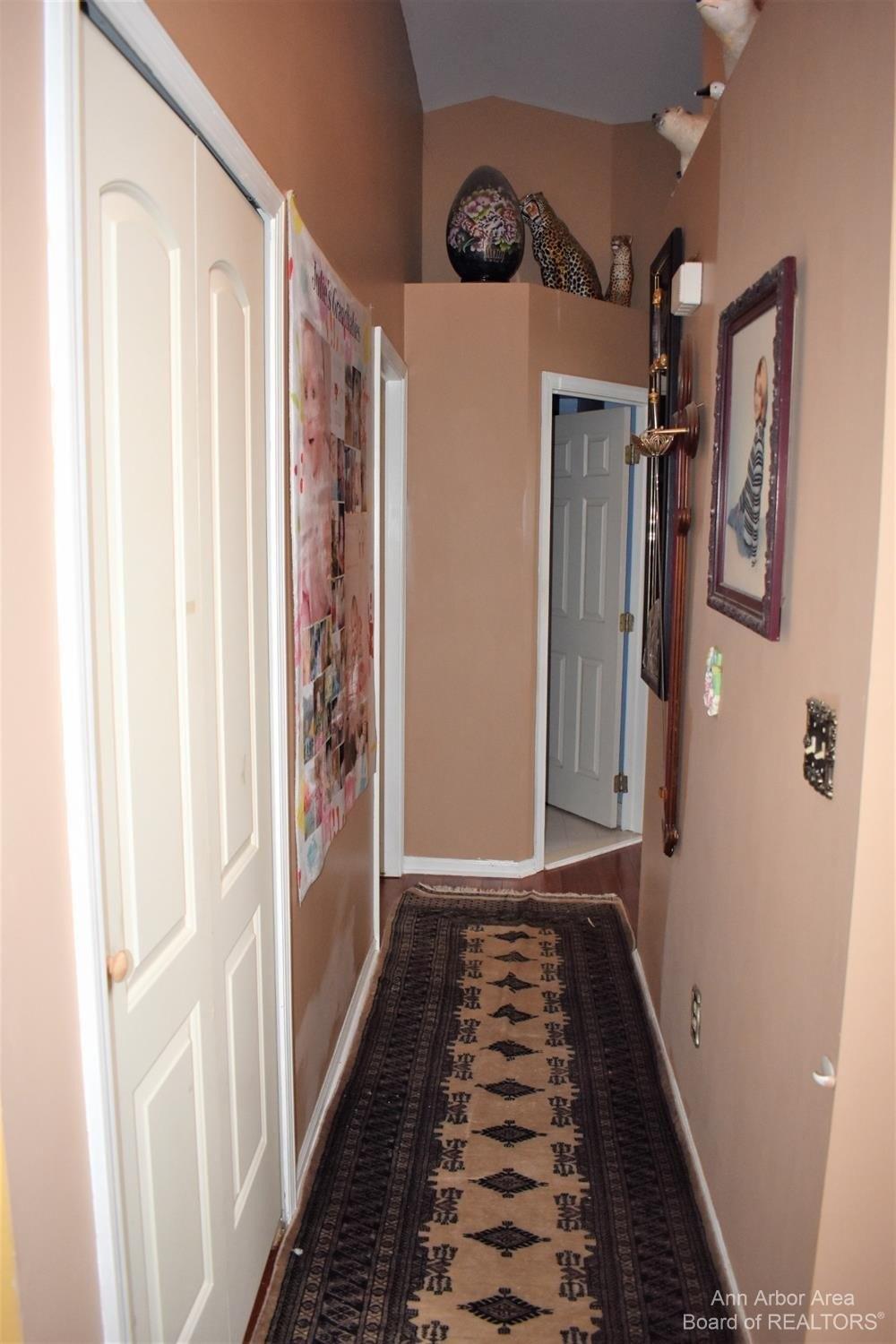 Streamwood Dr, Ypsilanti, MI 48197