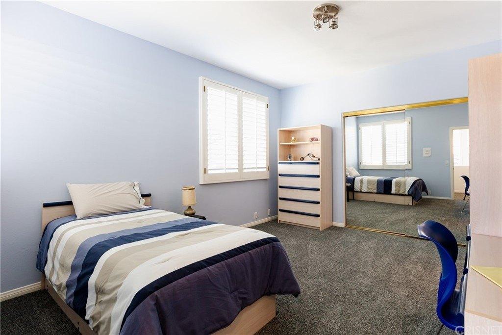 Baile Ave, Chatsworth, CA 91311