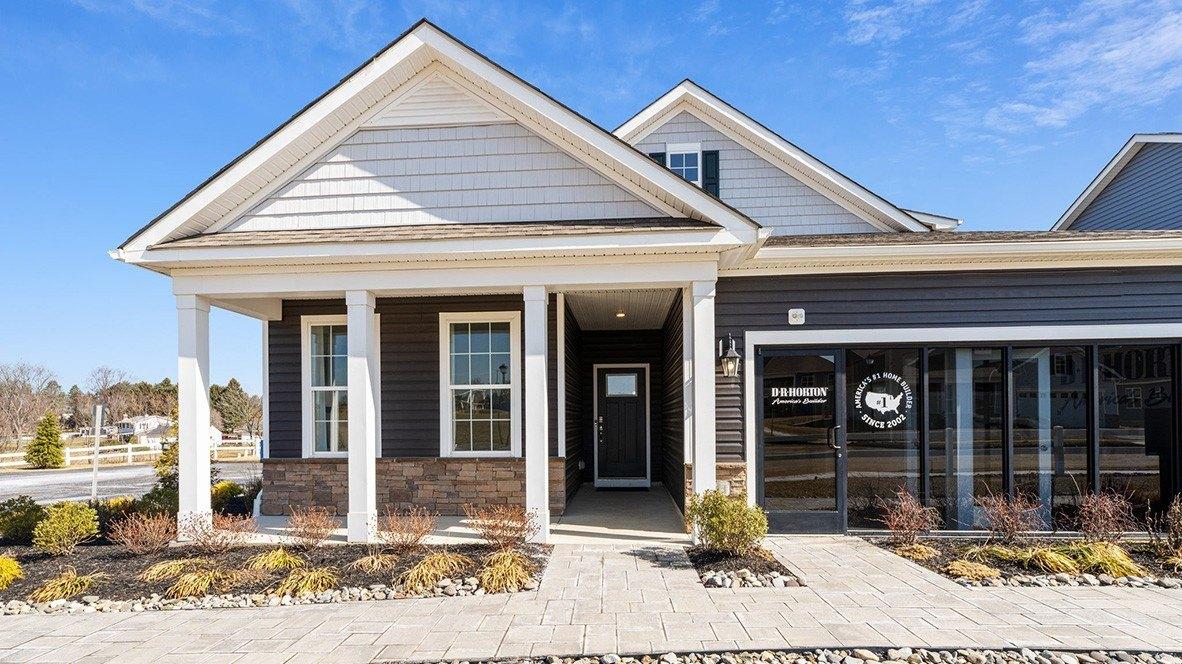 August Ave, Breinigsville, PA 18031