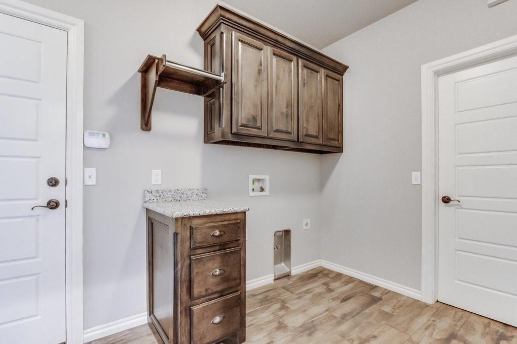 Sw 50th Ct, Yukon, OK 73099