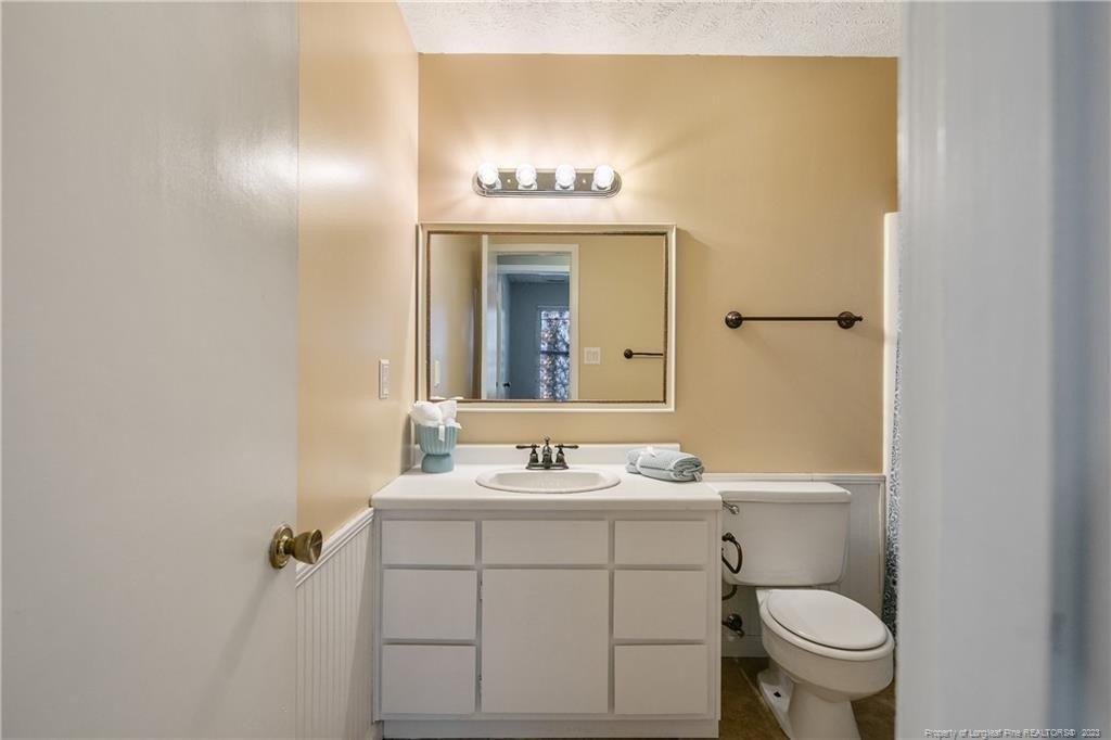 Lochness Ct, Fayetteville, NC 28304