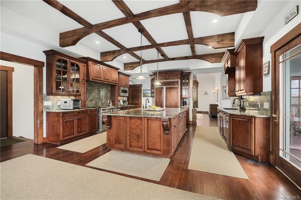Woodstone Farms Ln, Brewster, NY 10509