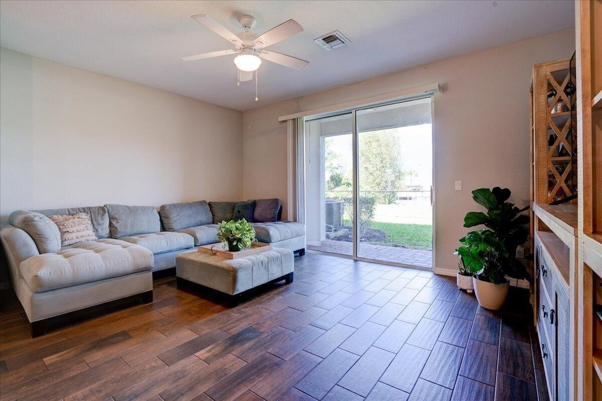 Vermilion Dr, Lake Worth, FL 33461