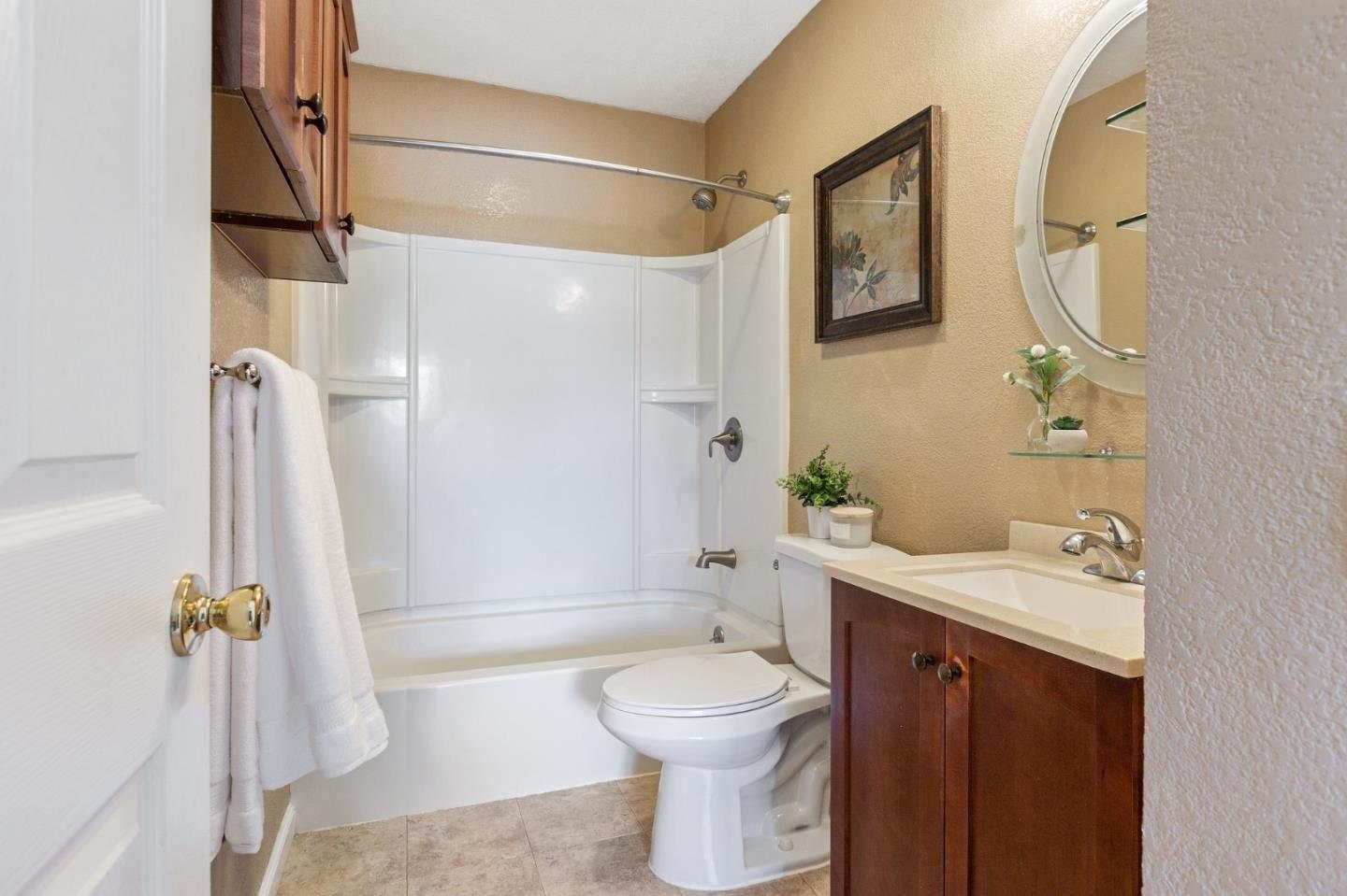 Suzanne Ct, Half Moon Bay, CA 94019