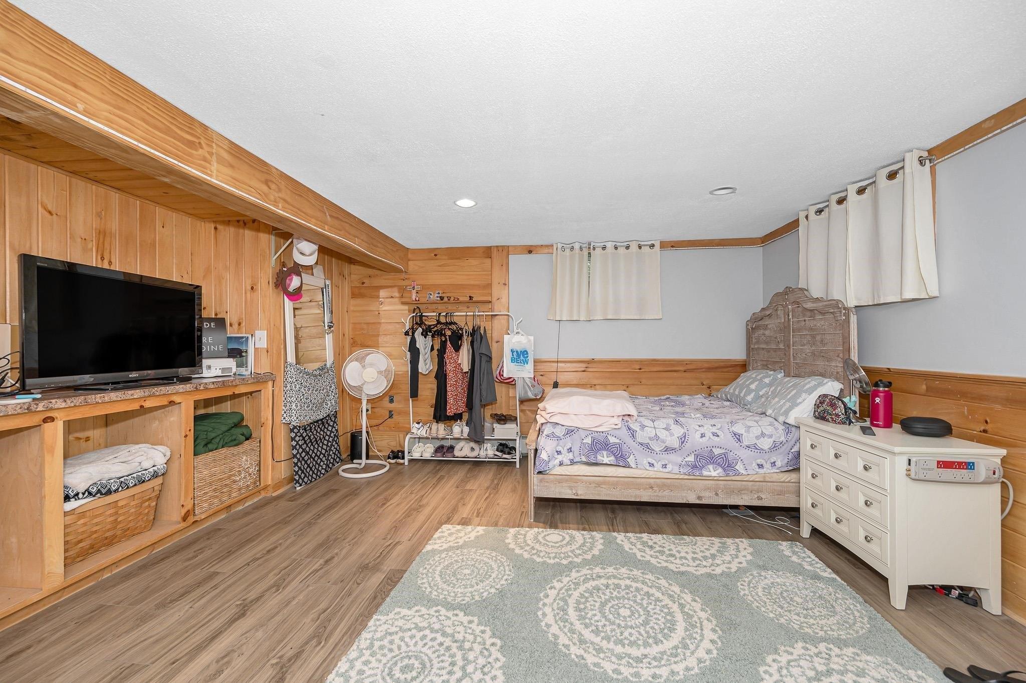 Greentrees Dr, Hudson, NH 03051