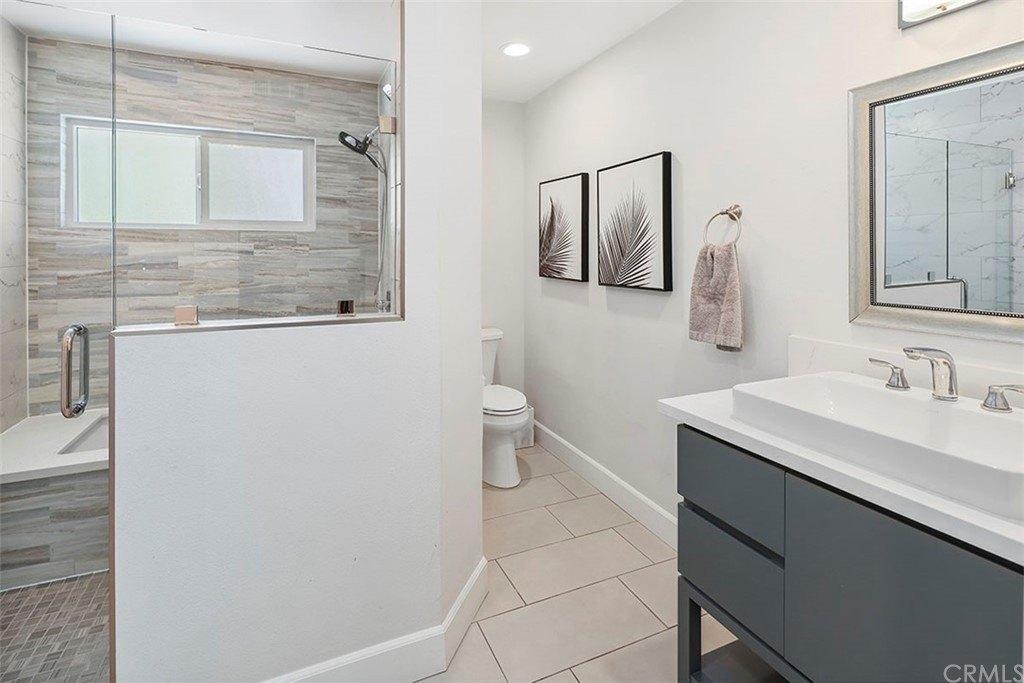 Charmaine Ln, Santa Ana, CA 92705