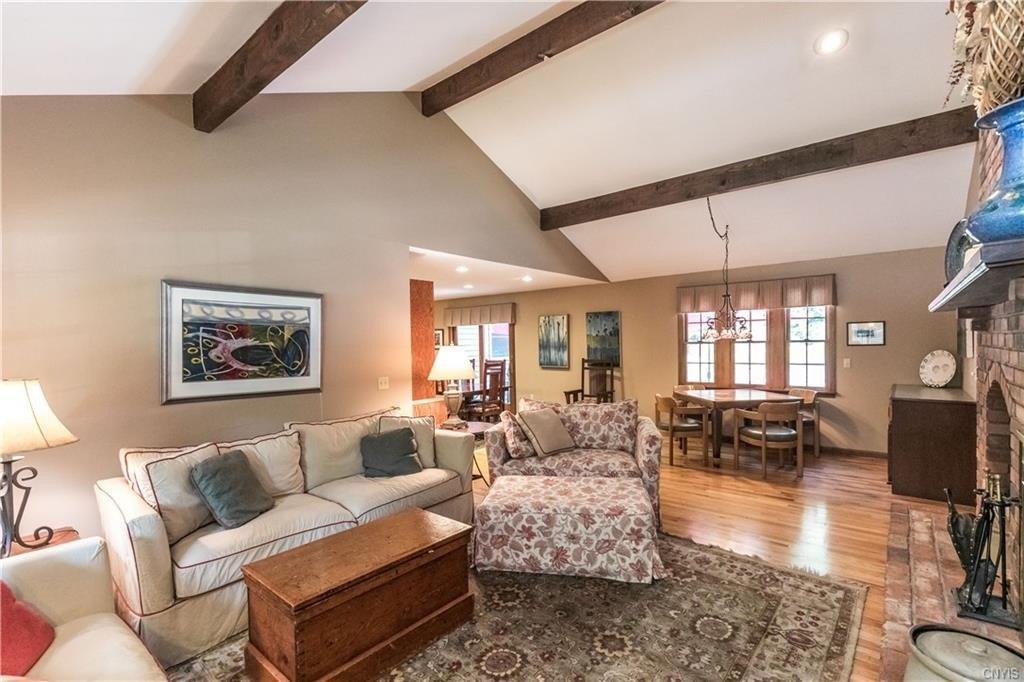 Wakefield Dr, Fayetteville, NY 13066