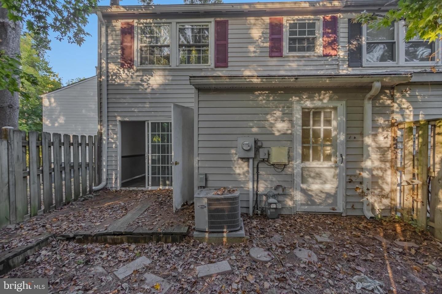 Walleye Dr, Crofton, MD 21114