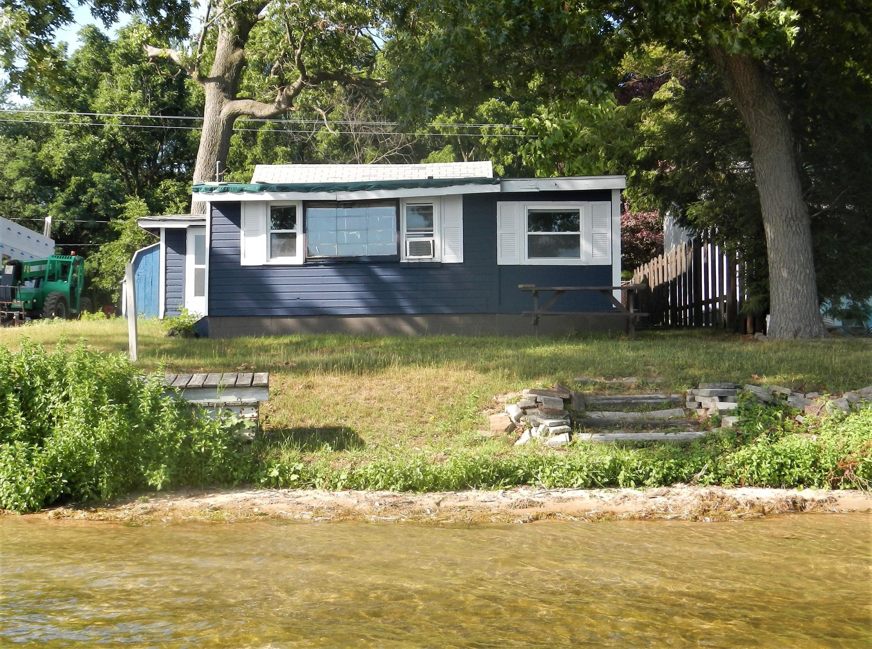 E Shore Dr, Portage, MI 49002