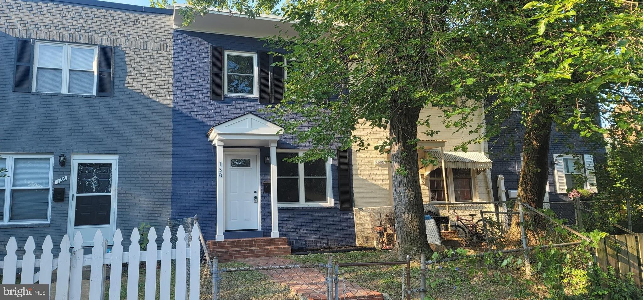 Dale St, Alexandria, VA 22305