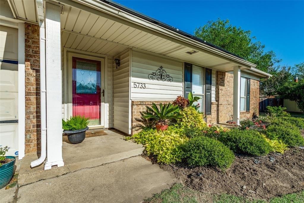 Judie Ct, Haltom City, TX 76148