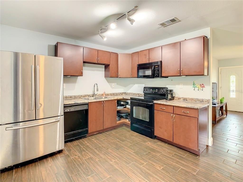 Aspen Ave, Tampa, FL 33637