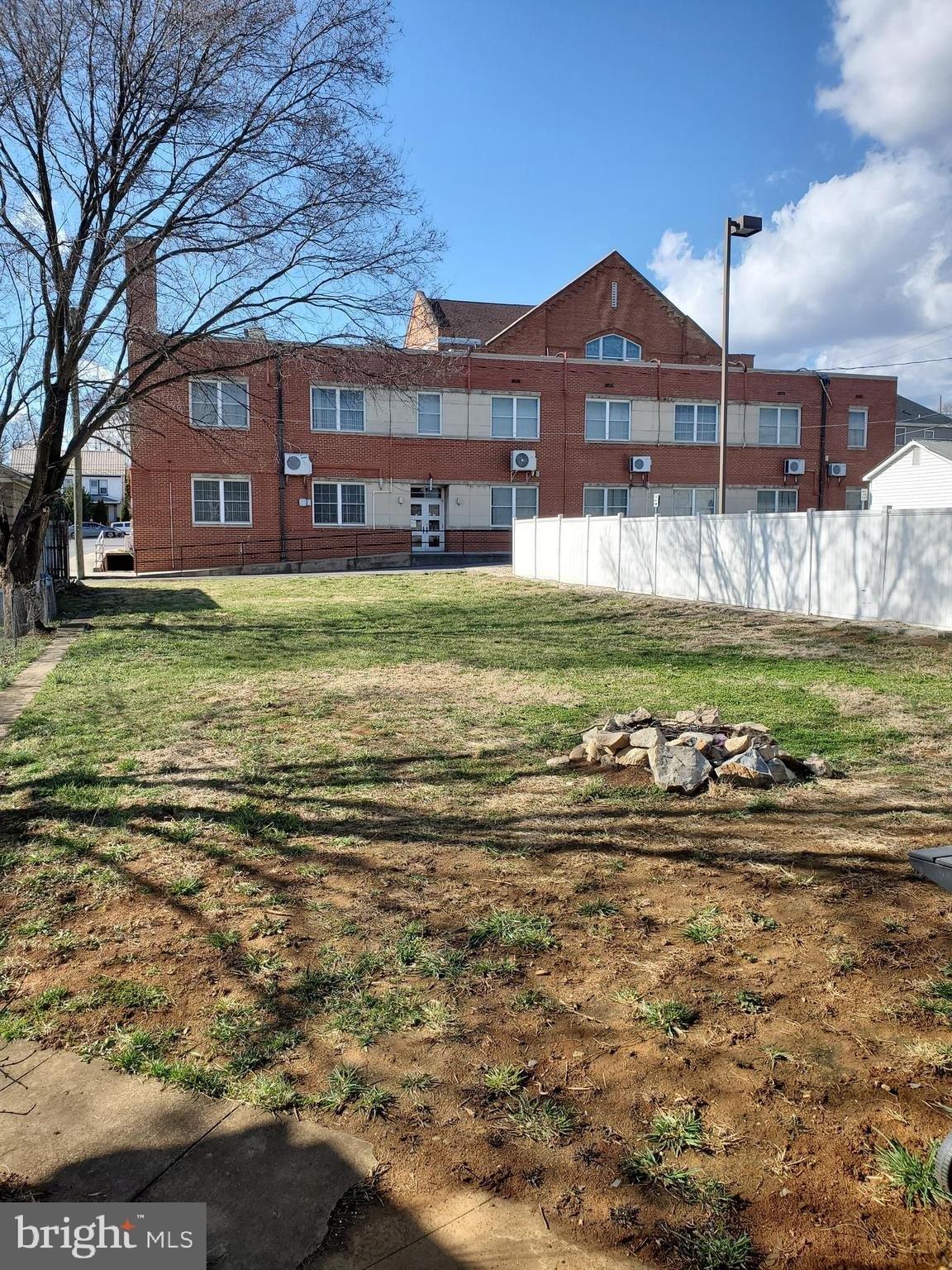 W Virginia Ave, Martinsburg, WV 25401