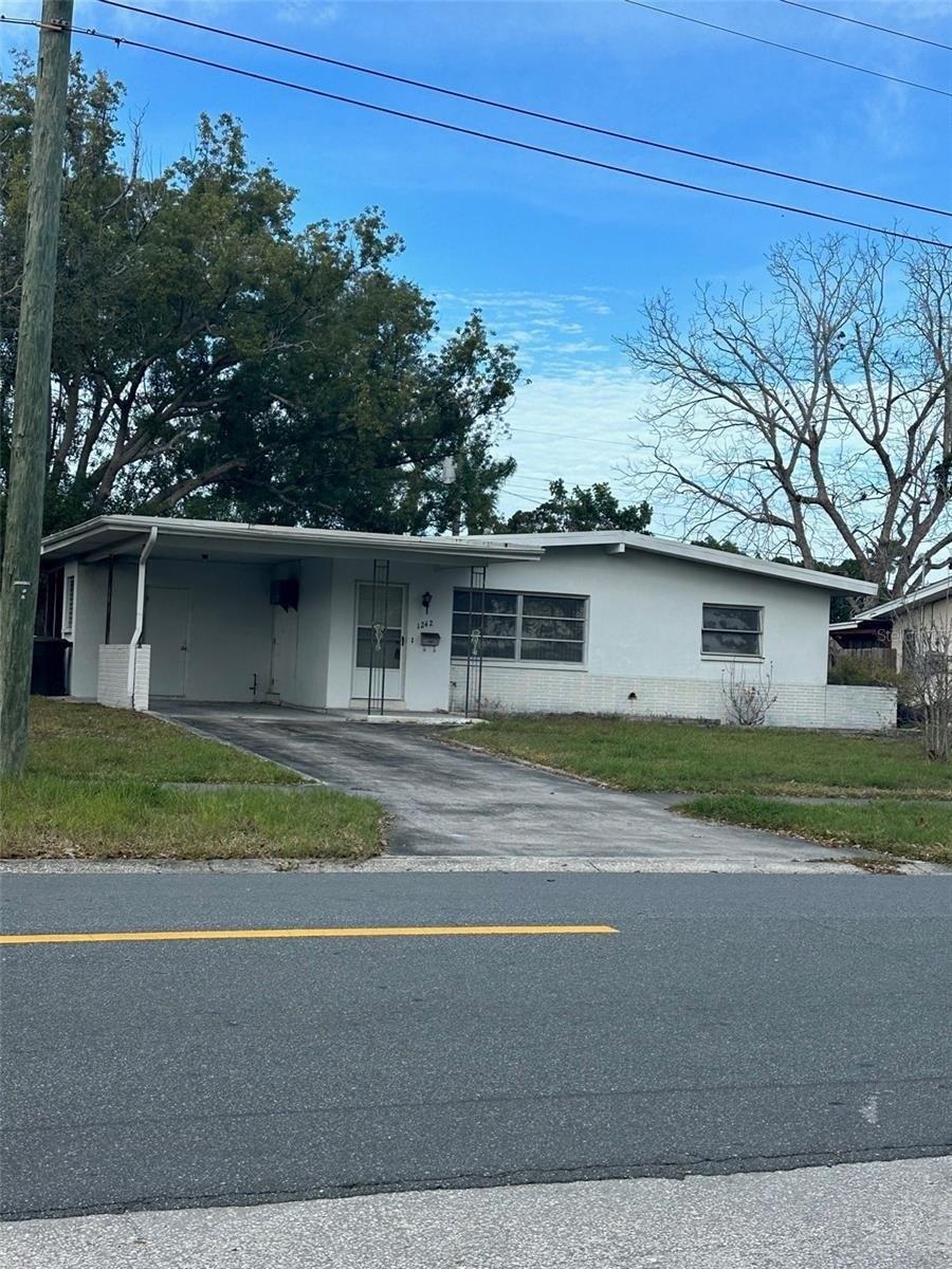 Robin Hood Ln, Dunedin, FL 34698