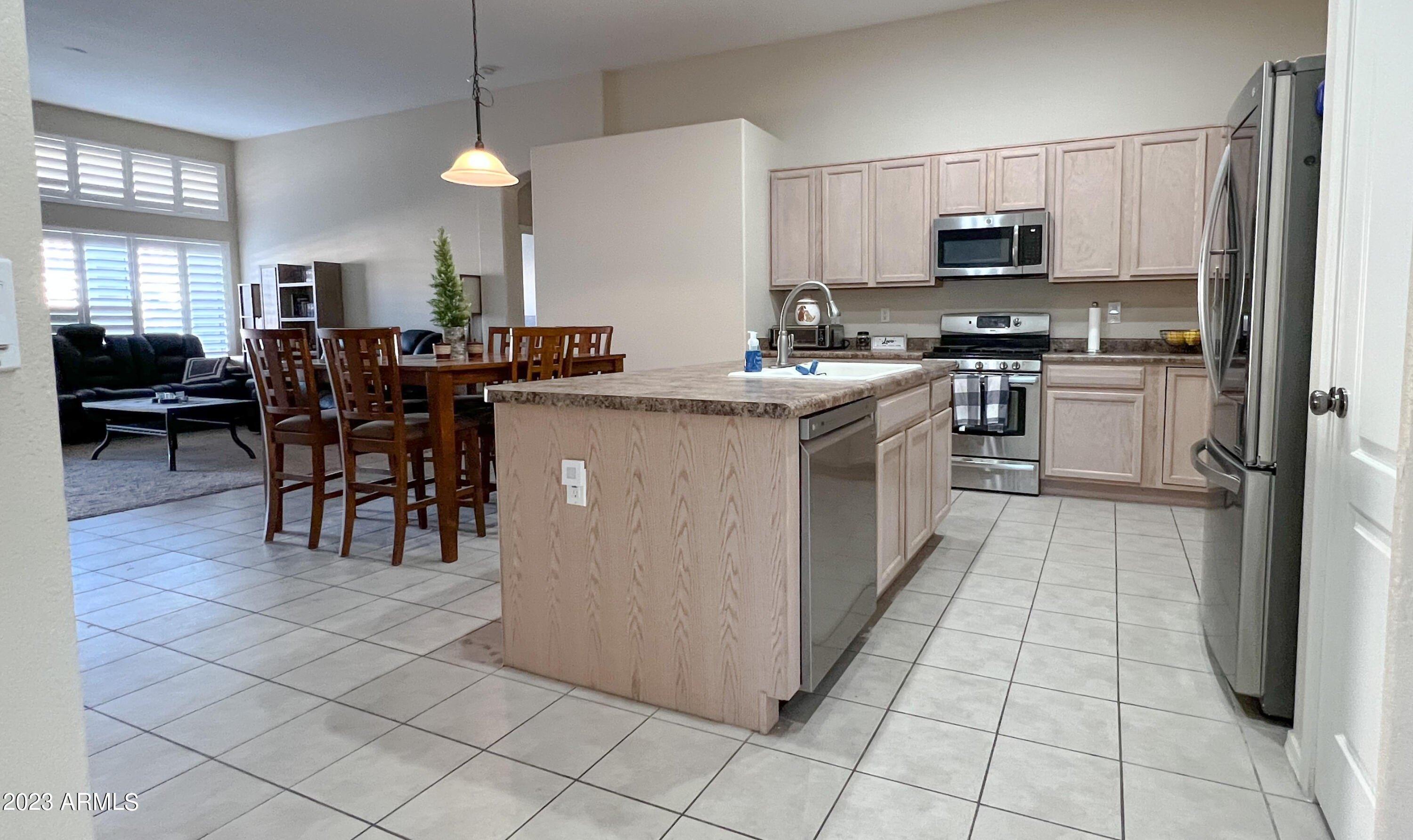 N Greenland Park Dr, Maricopa, AZ 85139