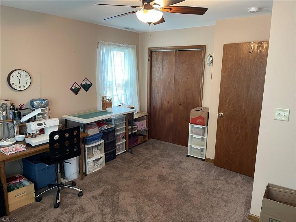Pear Ridge Cir, Newport News, VA 23602