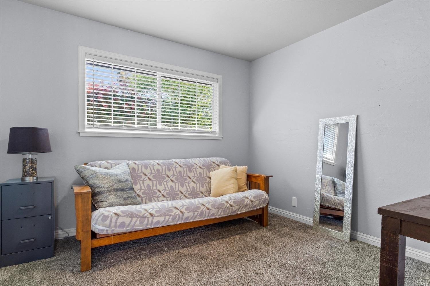 Jeffrey Dr, Petaluma, CA 94954