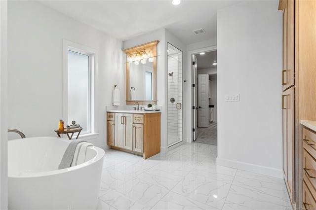 E 103rd Pl, Tulsa, OK 74137