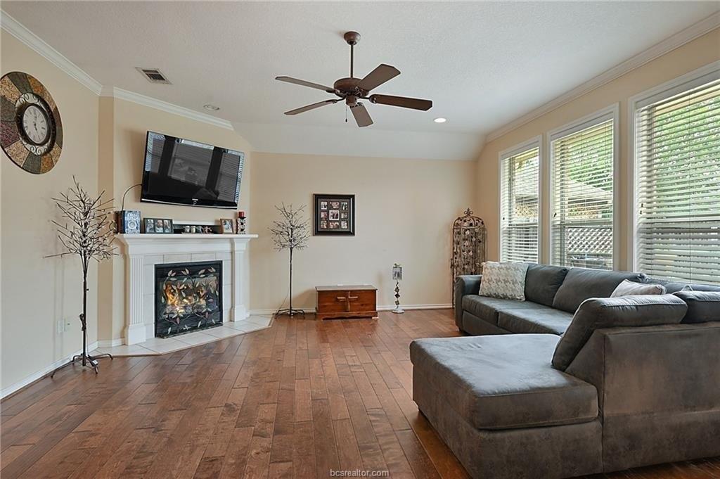 Pickering Pl, College Station, TX 77845