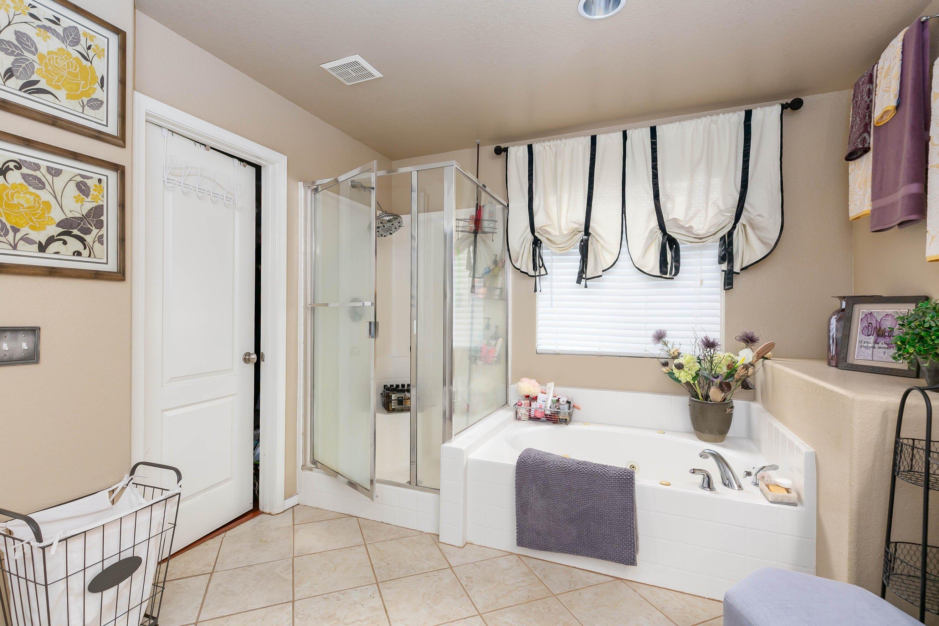 Garnet Ln, Lancaster, CA 93535