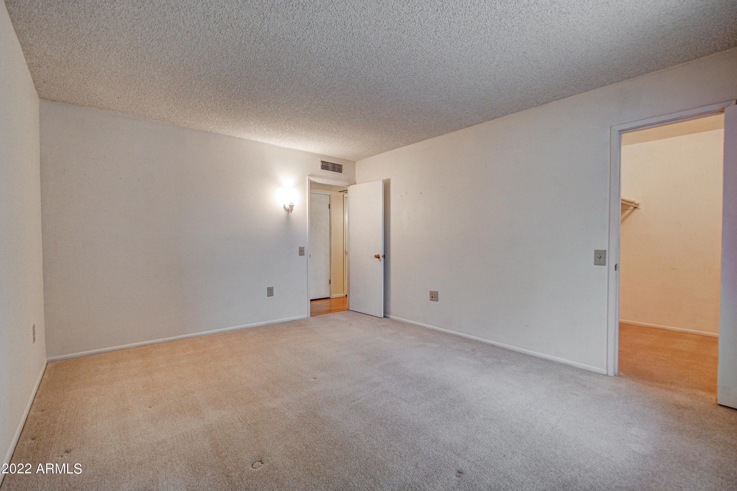 N Signal Butte Cir, Sun City, AZ 85373