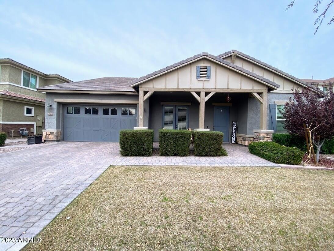 E Comstock Dr, Gilbert, AZ 85296