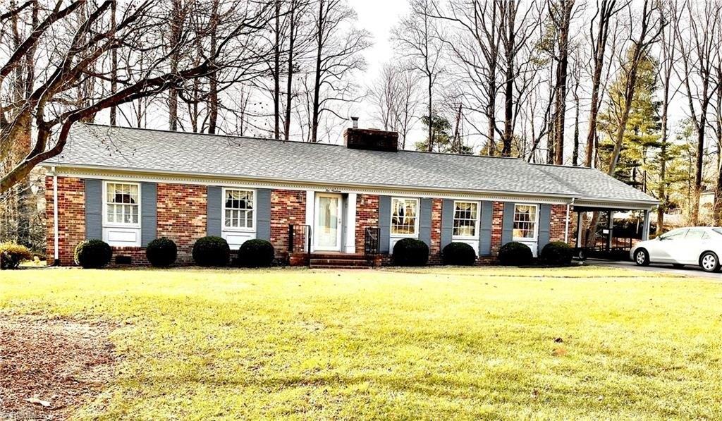 Sherwood Dr, Reidsville, NC 27320