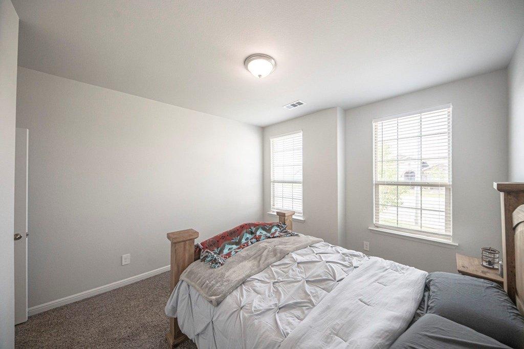 Mcpherson Ln, Midland, TX 79706