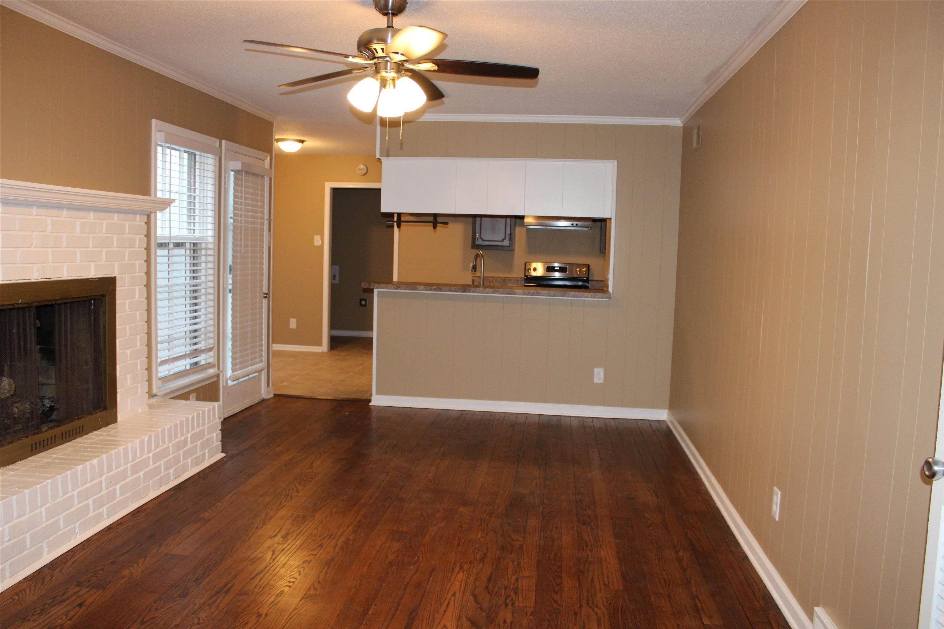 Foxhall Dr, Memphis, TN 38118