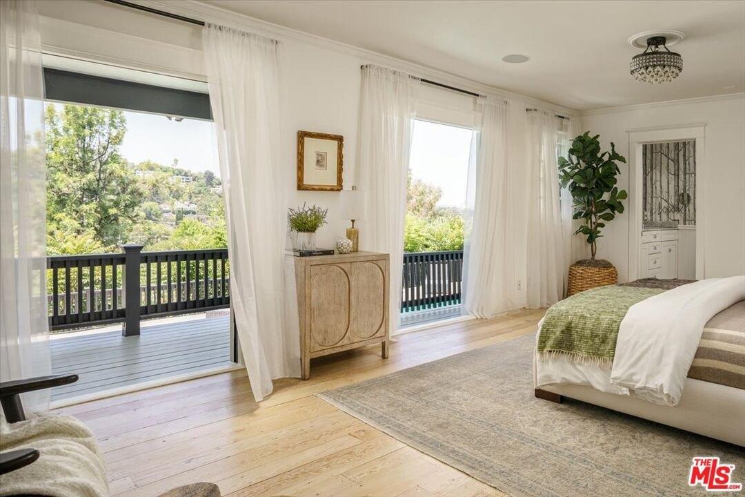 Sunswept Dr, Studio City, CA 91604