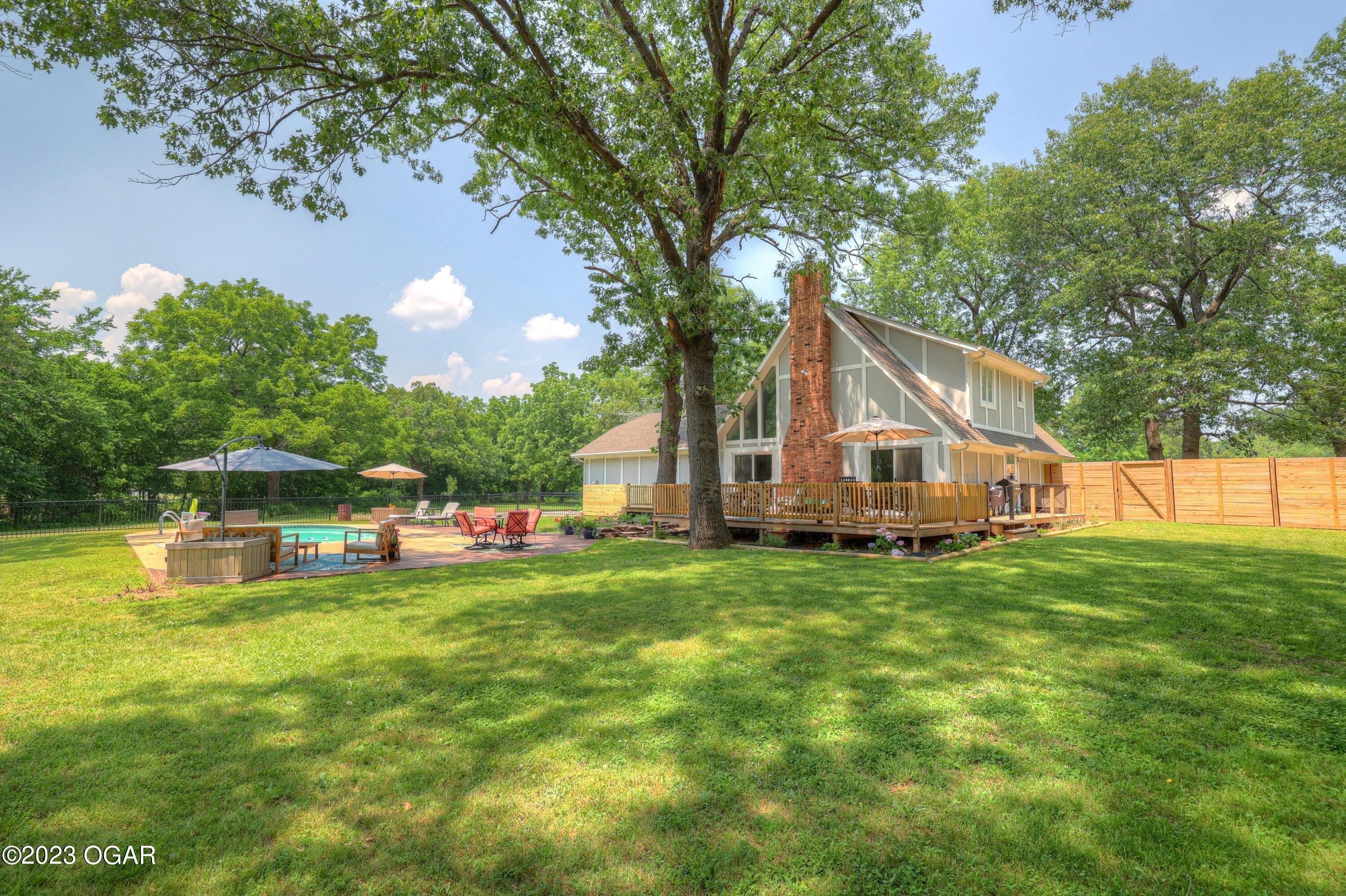 W Oxford Rd, Joplin, MO 64804