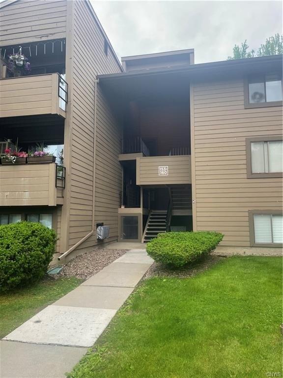 Watertree Dr, East Syracuse, NY 13057