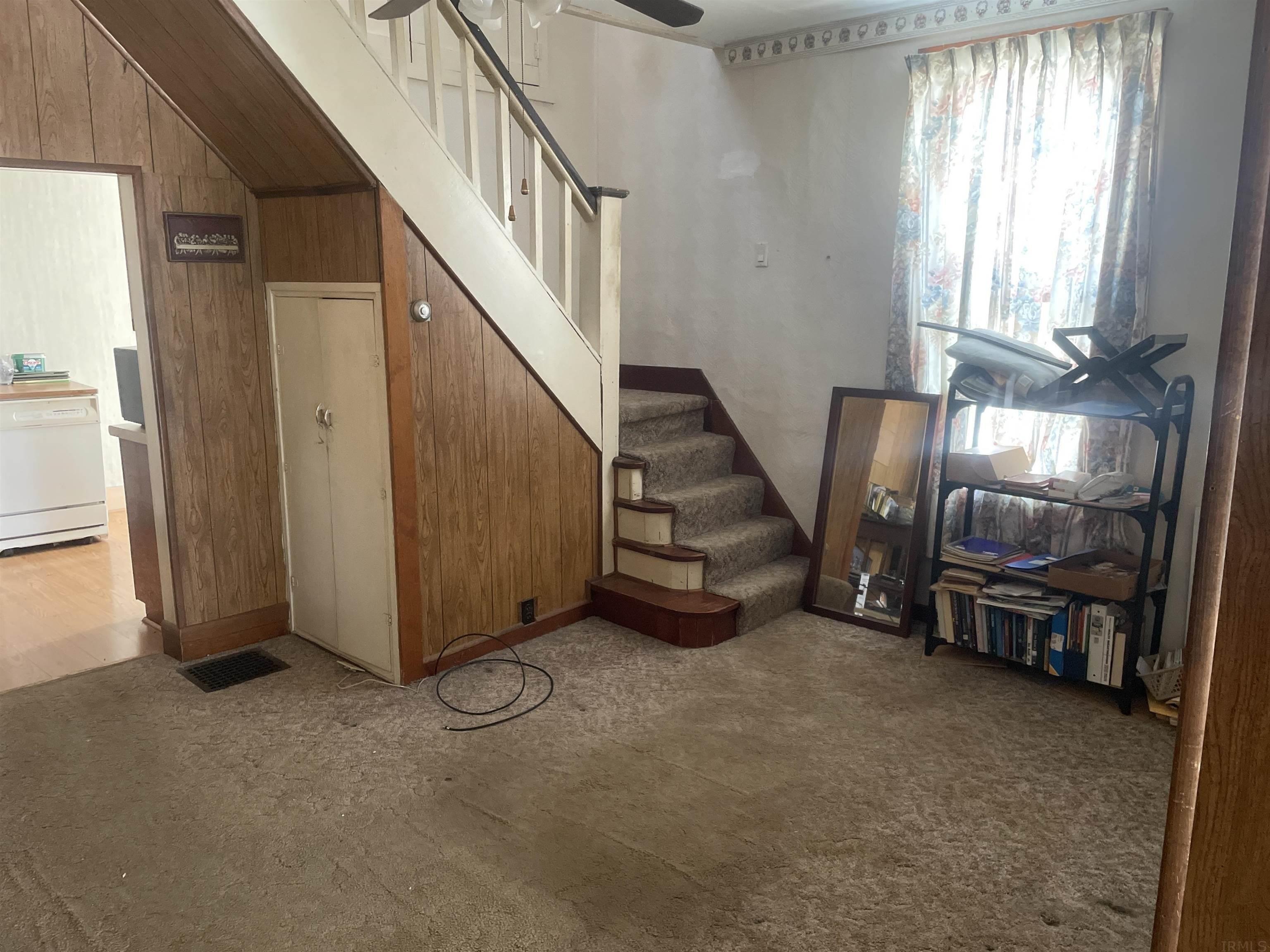 W Hickory St, Union City, IN 47390