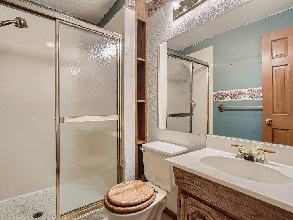 Country Club Loop, Denver, CO 80234