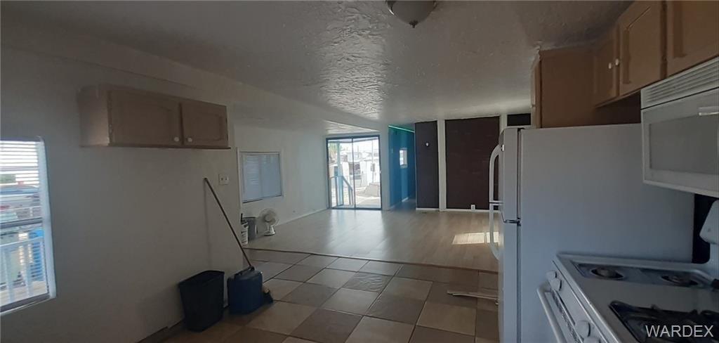 Rollando Dr, Bullhead City, AZ 86442
