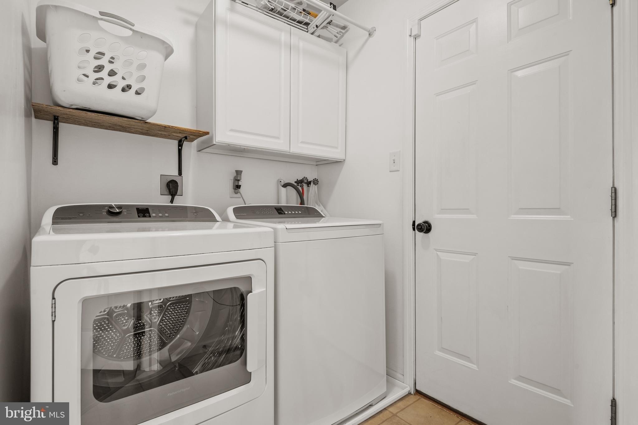 Brenda Lynn Dr, Mountville, PA 17554