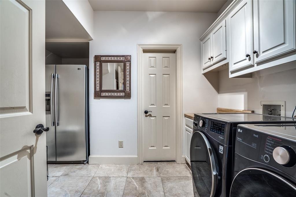 Lovers Ln, Dallas, TX 75225