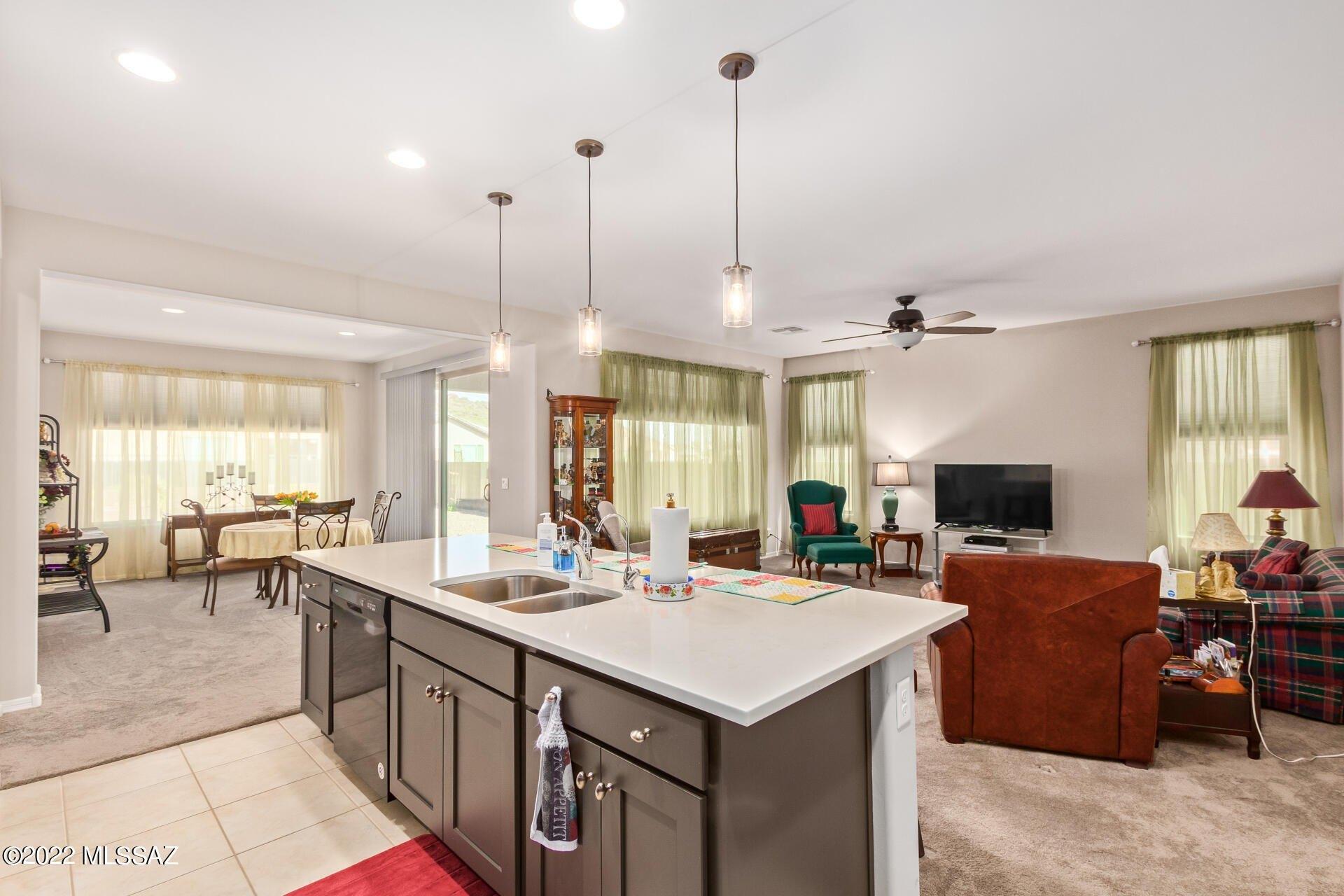 N Van Cleeve Ln, Tucson, AZ 85743