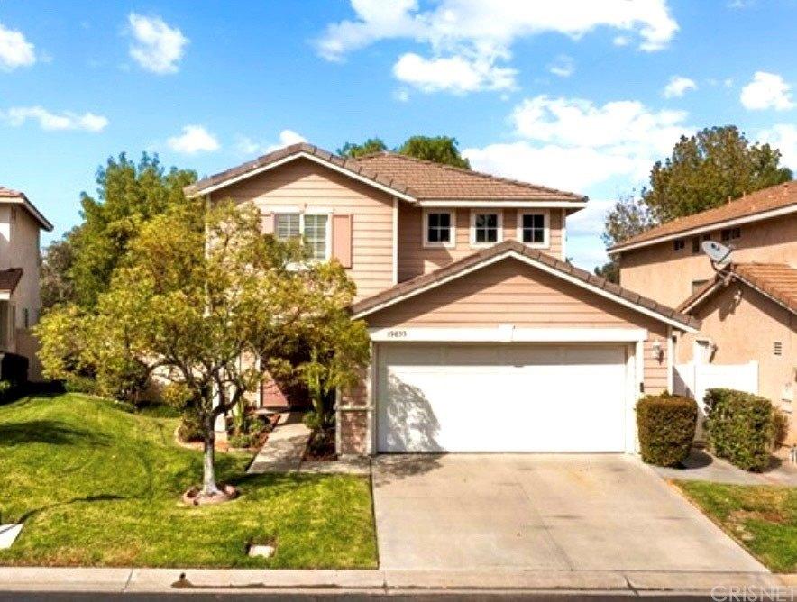 Blackbird Ln, Canyon Country, CA 91351