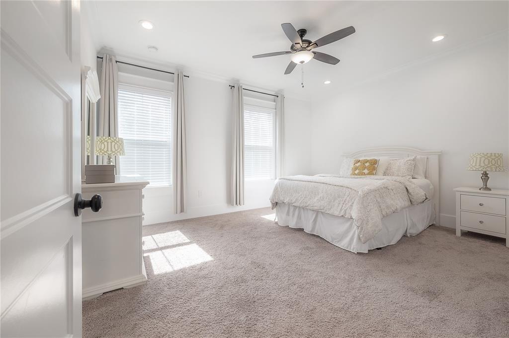 N 9th St, Tampa, FL 33604
